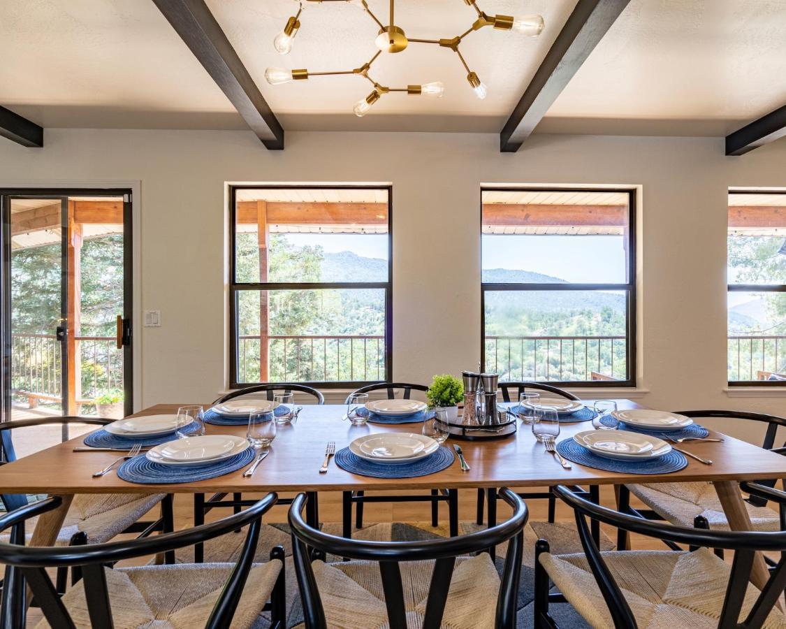 Secluded Mtn Top Family Haven W/Views Spa & Arcade ثري ريفرز المظهر الخارجي الصورة