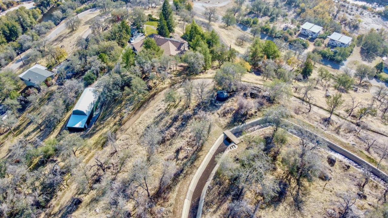 Secluded Mtn Top Family Haven W/Views Spa & Arcade ثري ريفرز المظهر الخارجي الصورة
