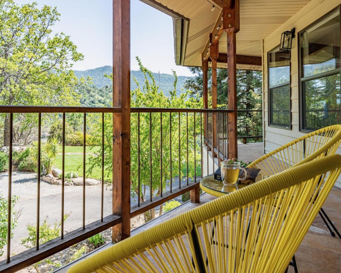Secluded Mtn Top Family Haven W/Views Spa & Arcade ثري ريفرز المظهر الخارجي الصورة