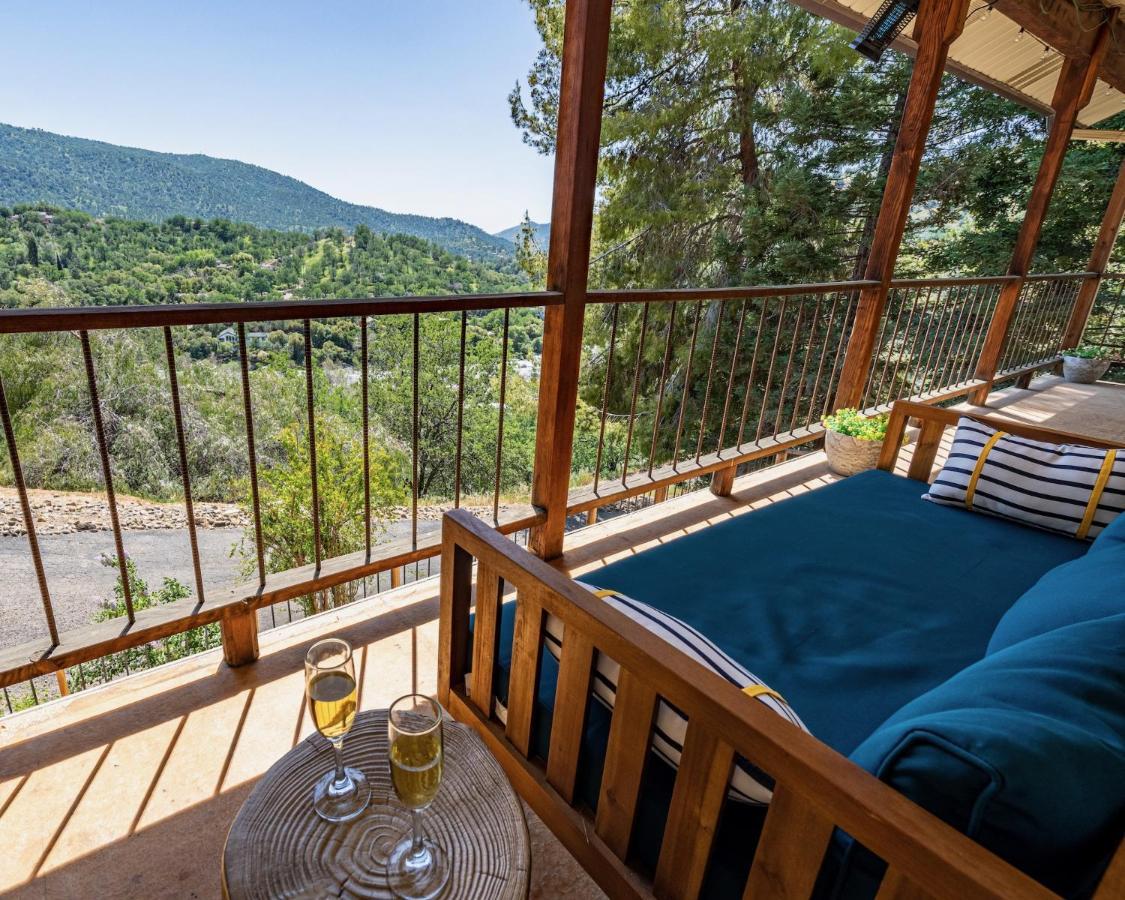 Secluded Mtn Top Family Haven W/Views Spa & Arcade ثري ريفرز المظهر الخارجي الصورة